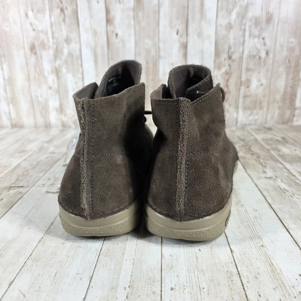 Crocs Mens‎ Size M11 Brown Suede Relaxed Fit Chukka Boots New With Tags